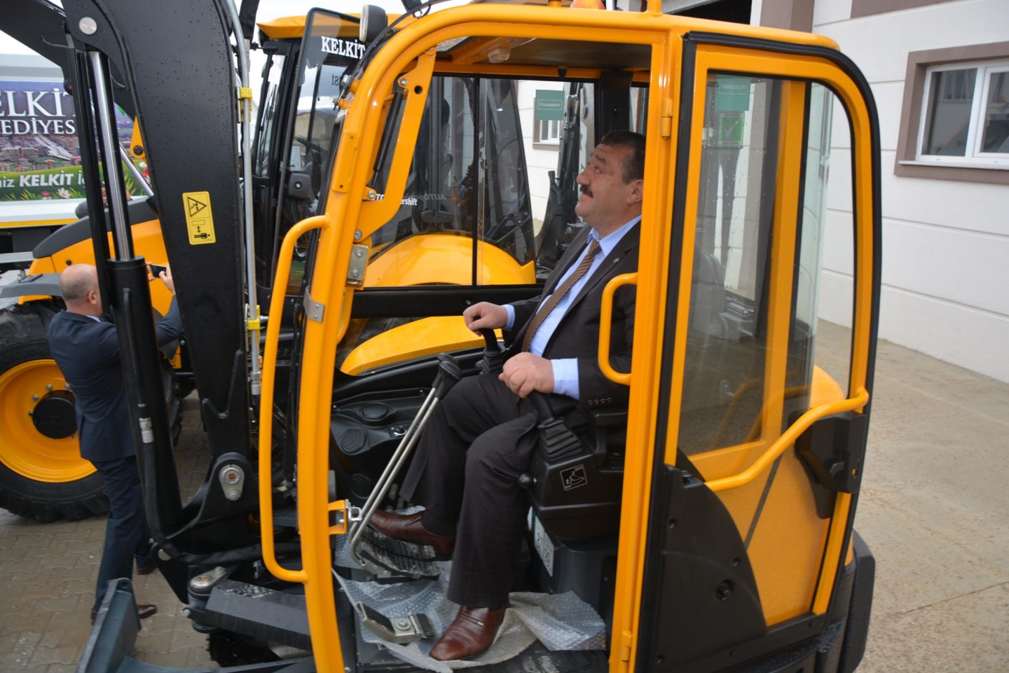 Kelkit Belediyesi araç filosu güçleniyor 2