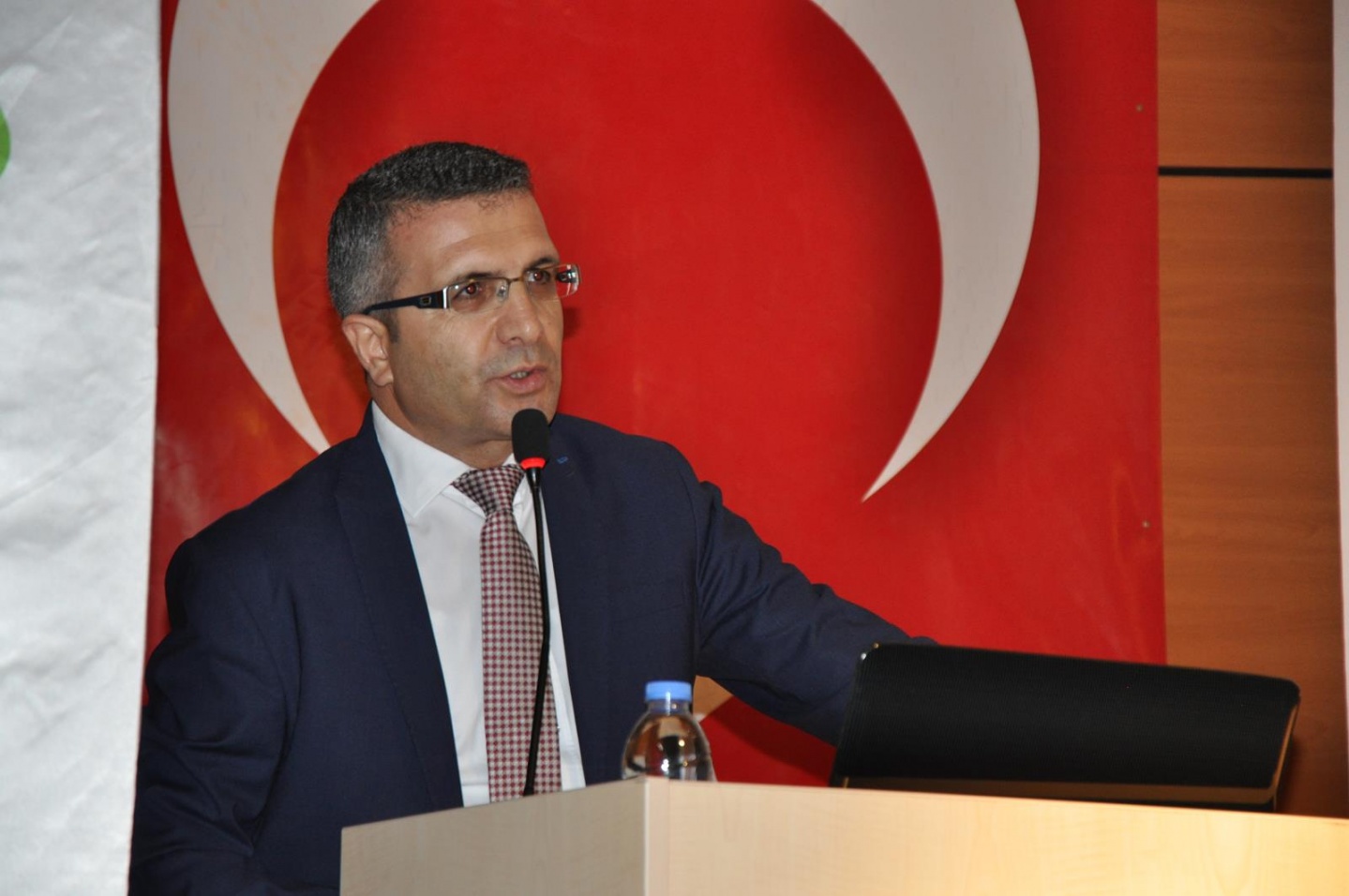 Üreticilere Buzağı Besleme ve Buzağı Kayıplarının önlenmesi eğitimi verildi 7