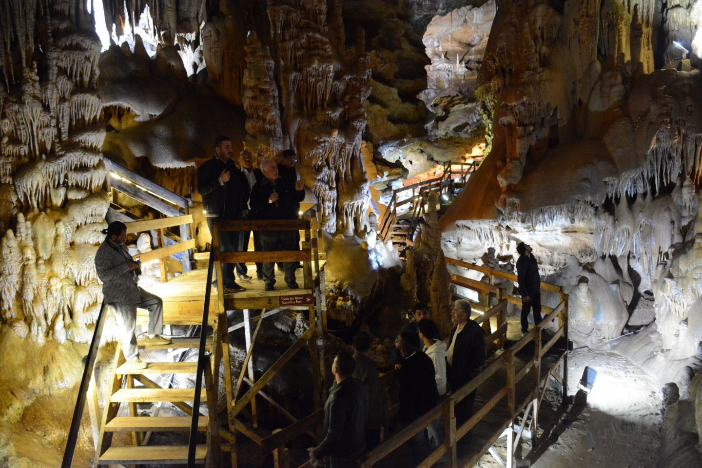 Arap acente sahipleri Gümüşhane’de 12