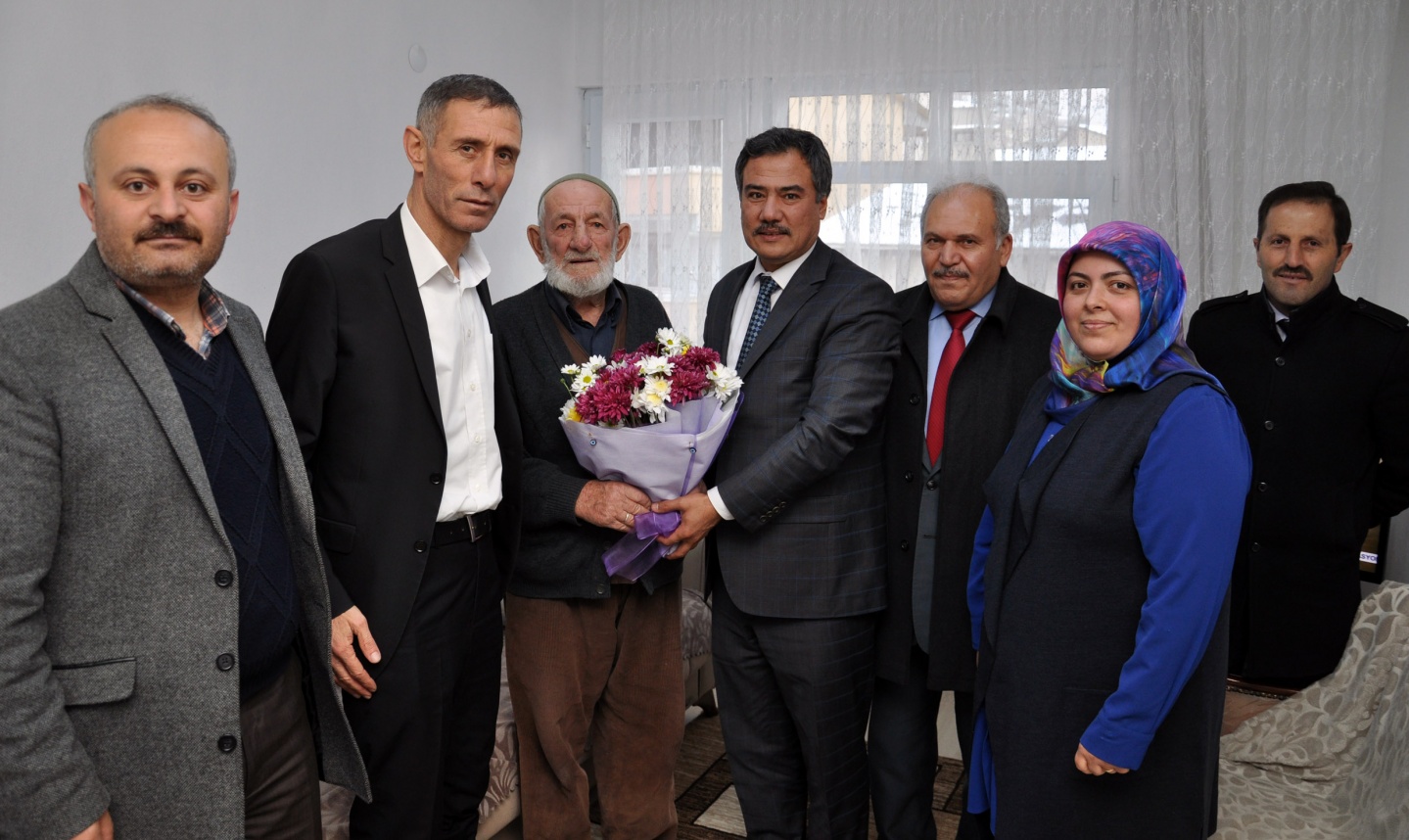 Emekli öğretmene vefa ziyareti 4