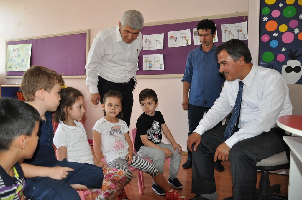 Doğan Yaz Anaokulunu ziyaret etti 4
