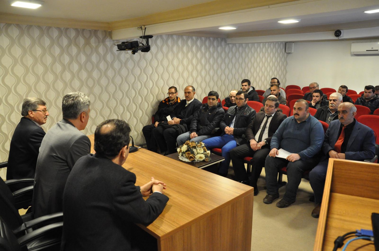 Gümüşhane’de Tıbbi ve Aromatik Bitki Yetiştiriciliği kursiyerleri sertifikalarını aldı 4