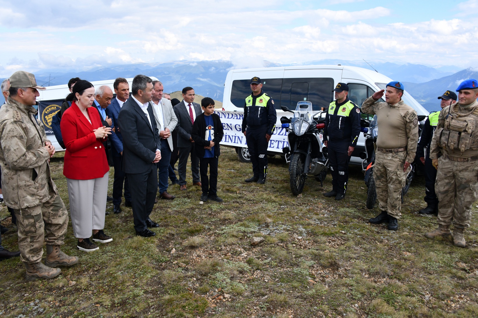 Gümüşhane'de gençler tarihi yerinde öğreniyor 17