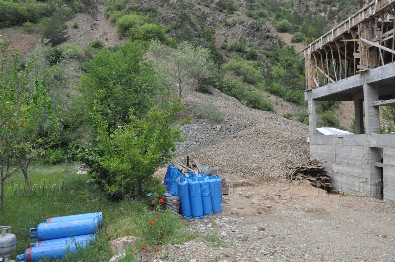 Torul’da heyelan 4