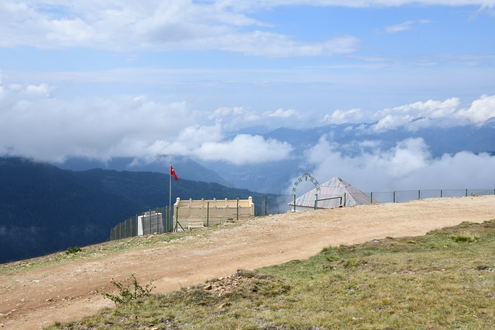 Gümüşhane'de gençler tarihi yerinde öğreniyor 15