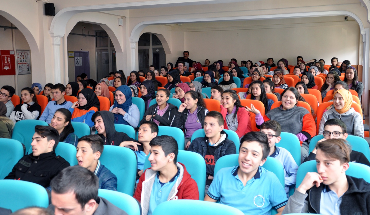 GümüşHANEler Okuyor Projesi Doç.Dr. Taşkın Kılıç’ı öğrencilerle buluşturdu 5