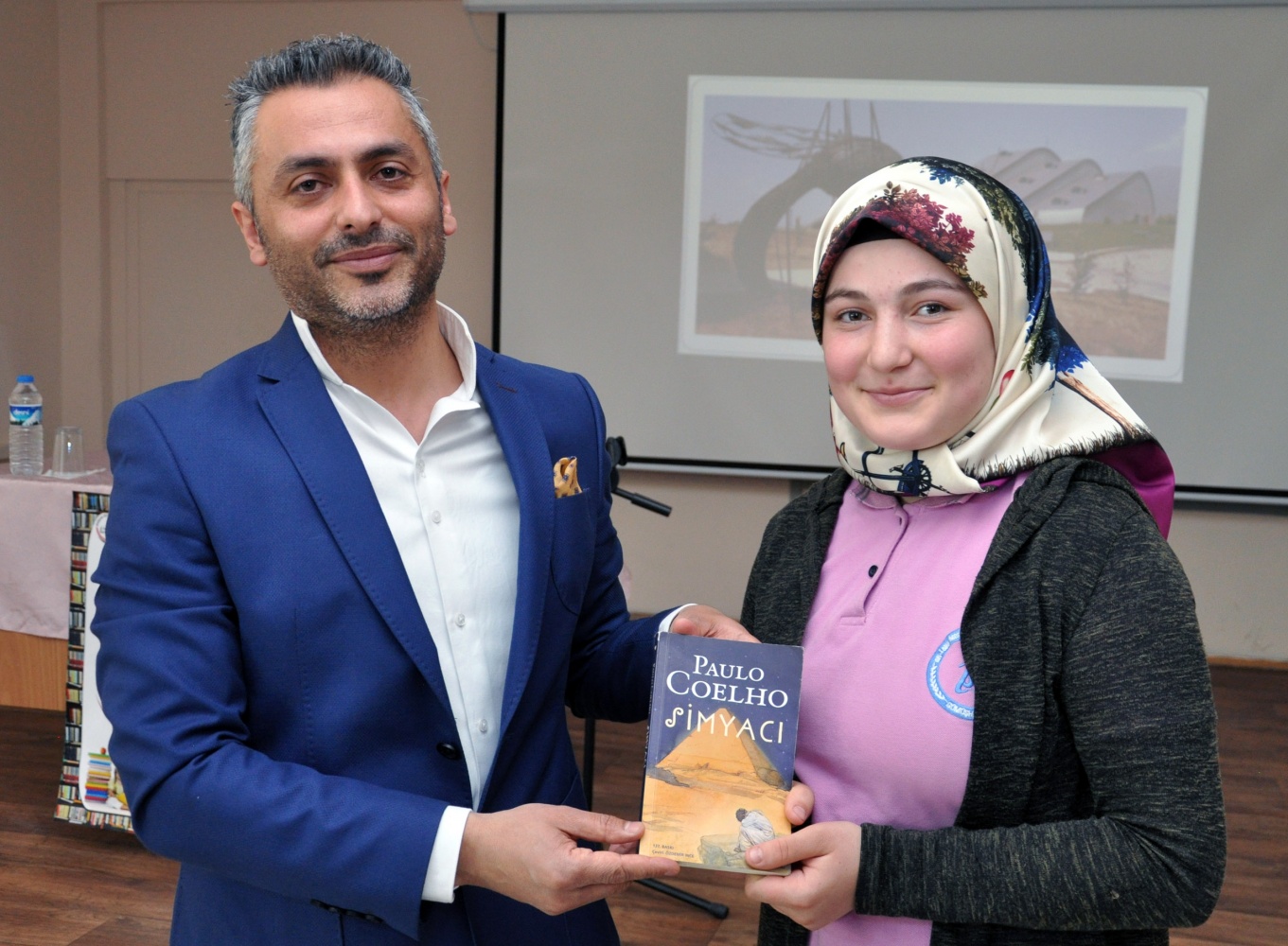 GümüşHANEler Okuyor Projesi Doç.Dr. Taşkın Kılıç’ı öğrencilerle buluşturdu 4