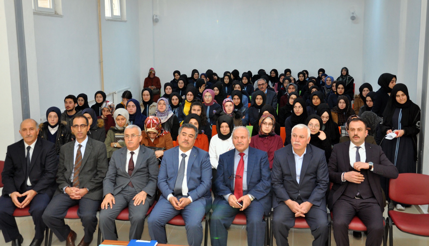 Kız Öğrenciler Arası Kur’an’ı Kerim Okuma Yarışması İl Finali Yapıldı 3