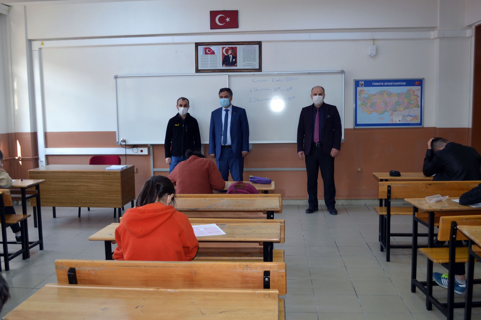 8. Sınıf Öğrencilerine Deneme Sınavı Yapıldı 6