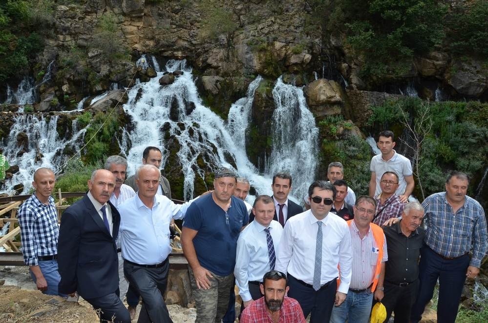 Vali Memiş Şiran köyleri ve Tomara Şelalesinde incelemelerde bulundu 4