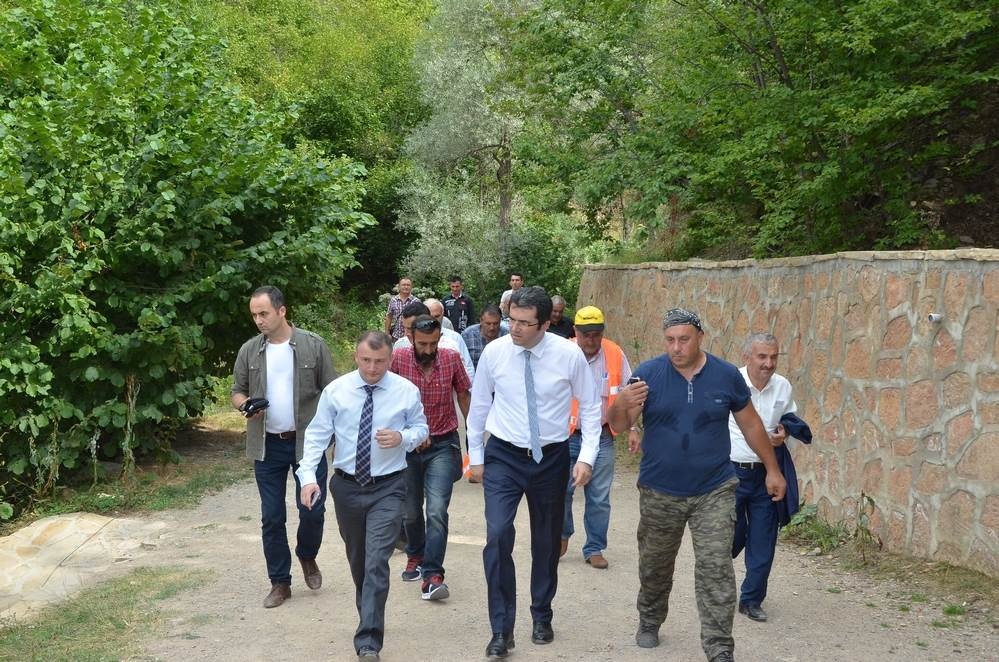 Vali Memiş Şiran köyleri ve Tomara Şelalesinde incelemelerde bulundu 9