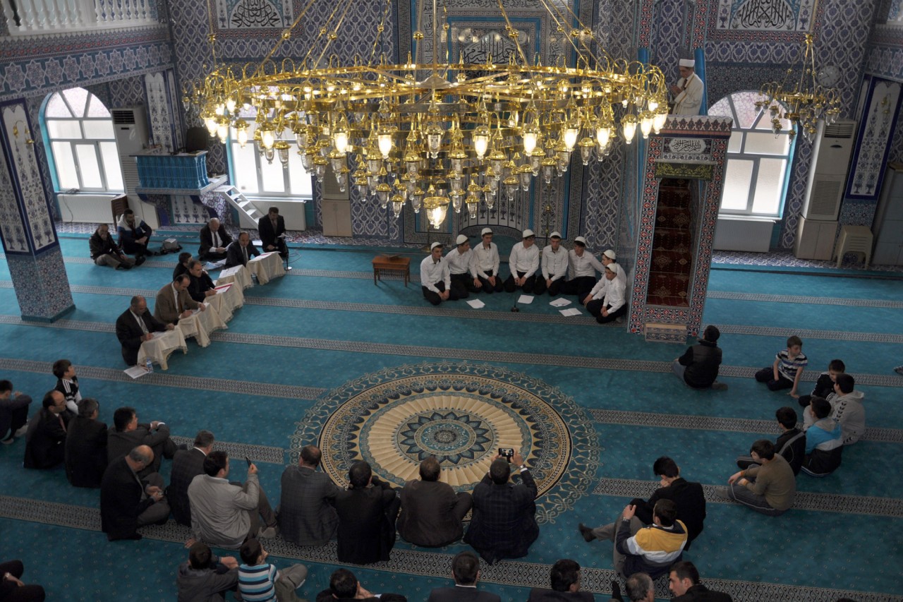 Gümüşhane’de Genç Hatipler Mimberde Hutbe Okuma Yarışması Yapıldı 11