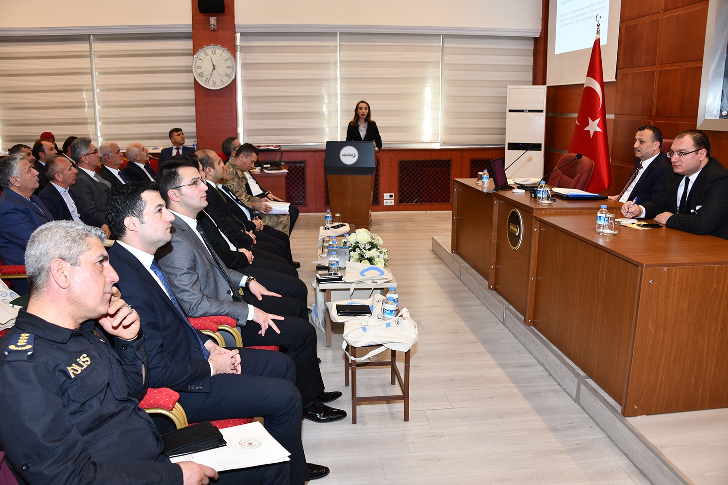 Gümüşhane’deki tüm okullarda öğrencilerin cep telefonu kullanımı yasaklandı 5