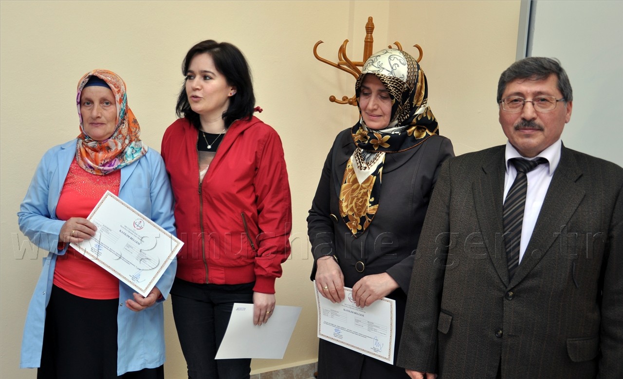 12-18 Yaş Aile Eğitim Kursu Sertifika Töreni Düzenlendi 3