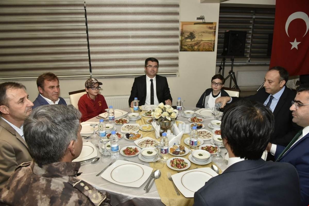 'Adeta iğneyle kuyu kazıyoruz ama bu mücadeleyi sonuna kadar sürdüreceğiz' 2