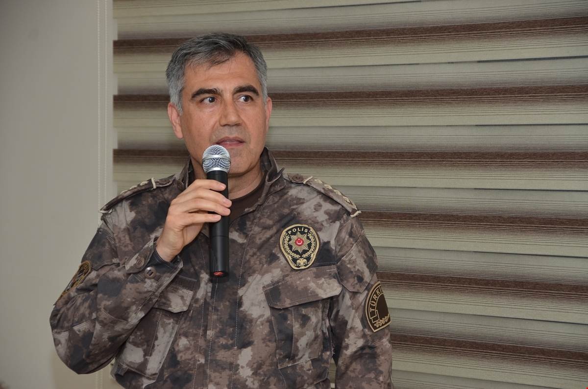 'Adeta iğneyle kuyu kazıyoruz ama bu mücadeleyi sonuna kadar sürdüreceğiz' 13