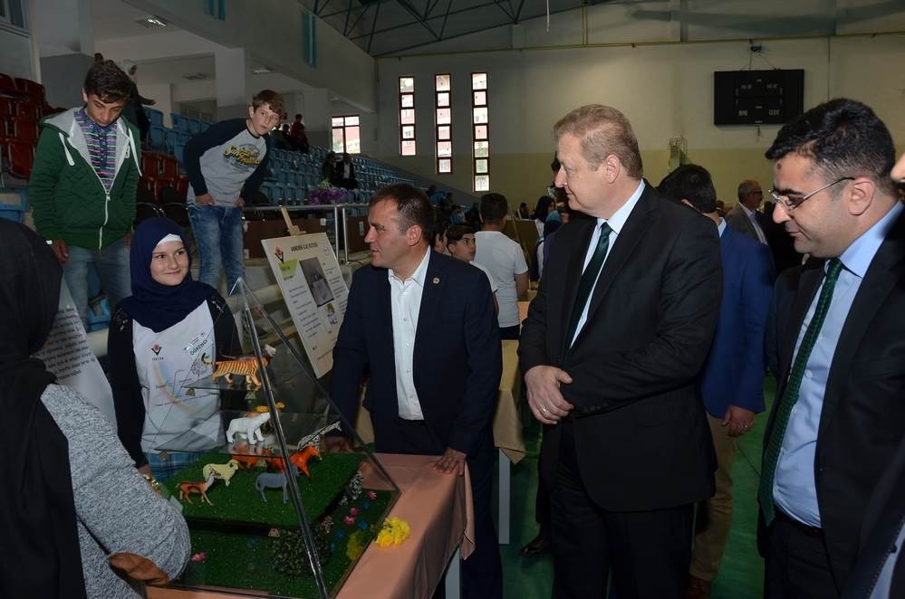 Gümüşhane İmam Hatip Ortaokulu’ndan TÜBİTAK Bilim Fuarı 4