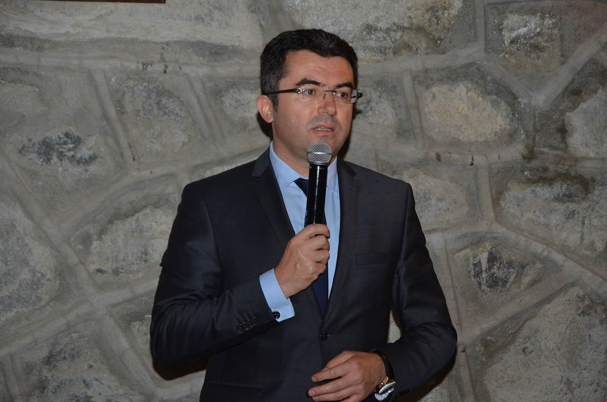 Vali Memiş iftarda şehit aileleri ve gazilerle bir araya geldi 13