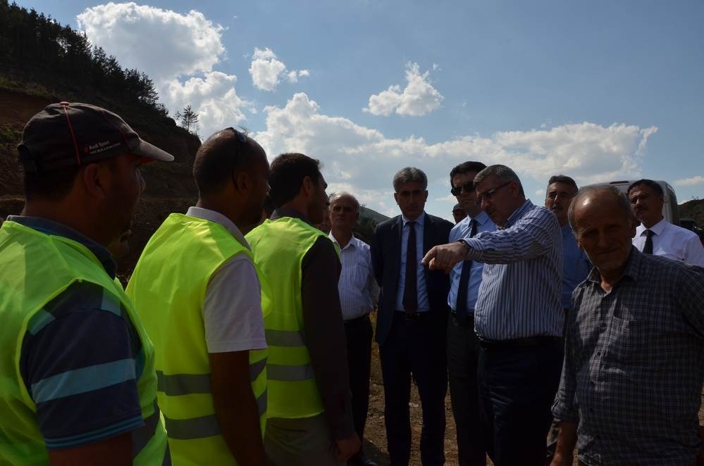 Vali ve Vekil Kelkit’te sulama barajı inşaatlarını inceledi 1
