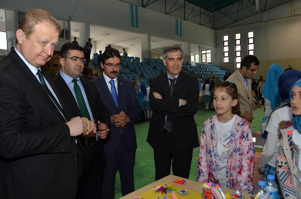 Gümüşhane İmam Hatip Ortaokulu’ndan TÜBİTAK Bilim Fuarı 9