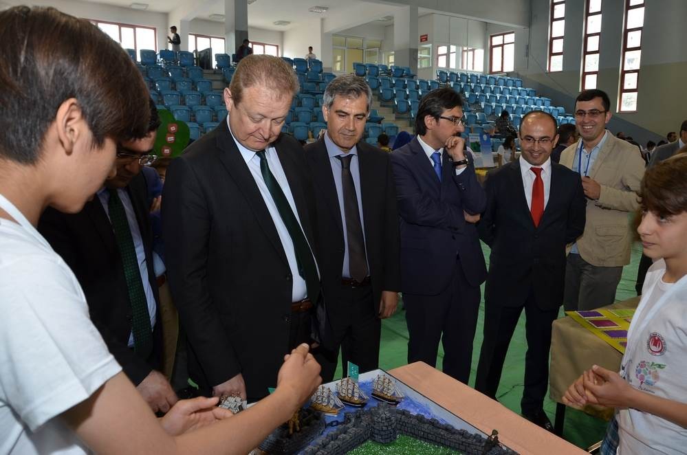 Gümüşhane İmam Hatip Ortaokulu’ndan TÜBİTAK Bilim Fuarı 12