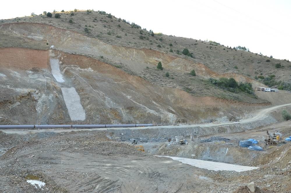 Vali ve Vekil Kelkit’te sulama barajı inşaatlarını inceledi 15