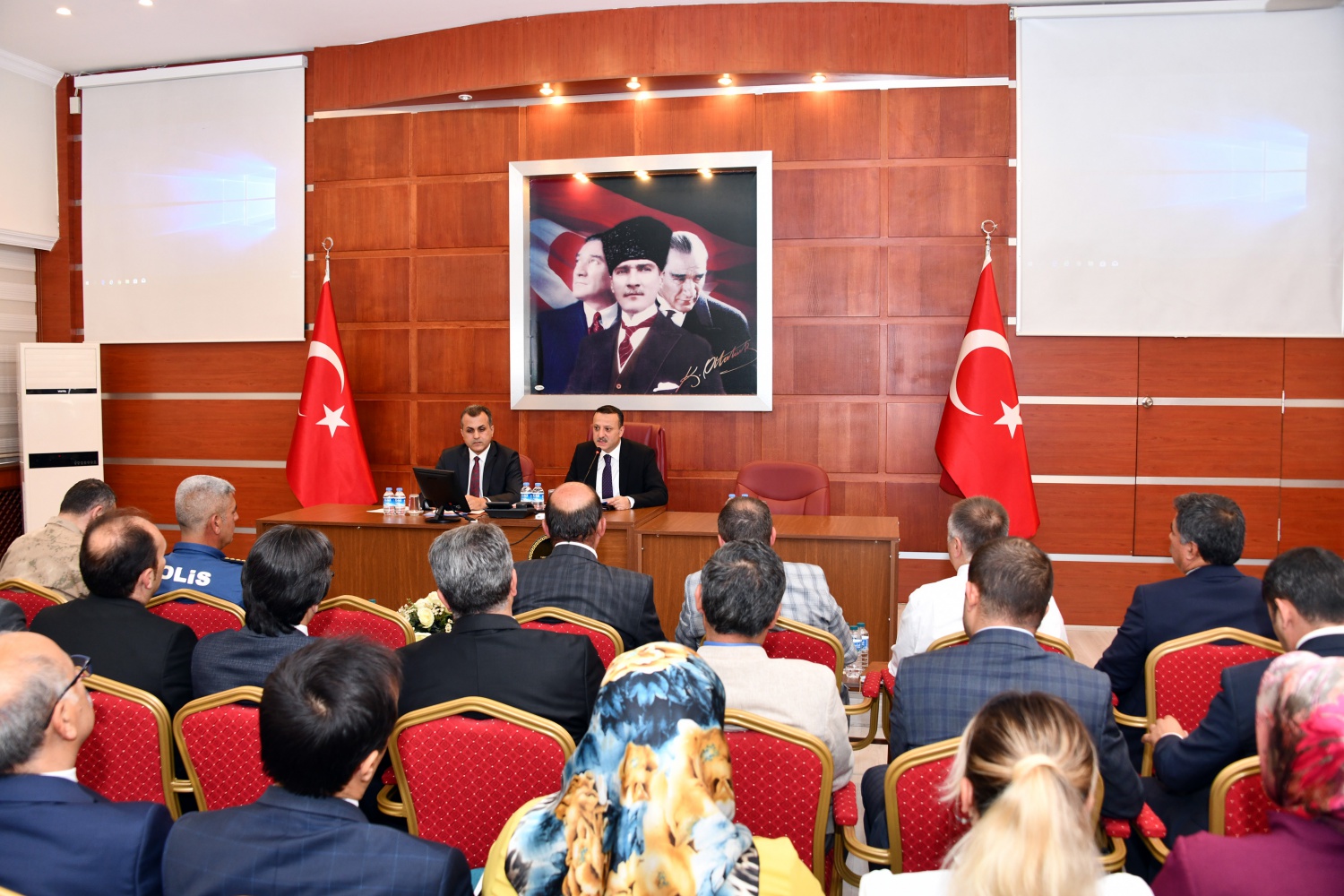 Gümüşhane’de yeni eğitim öğretim yılına hazırlık toplantısı yapıldı 3