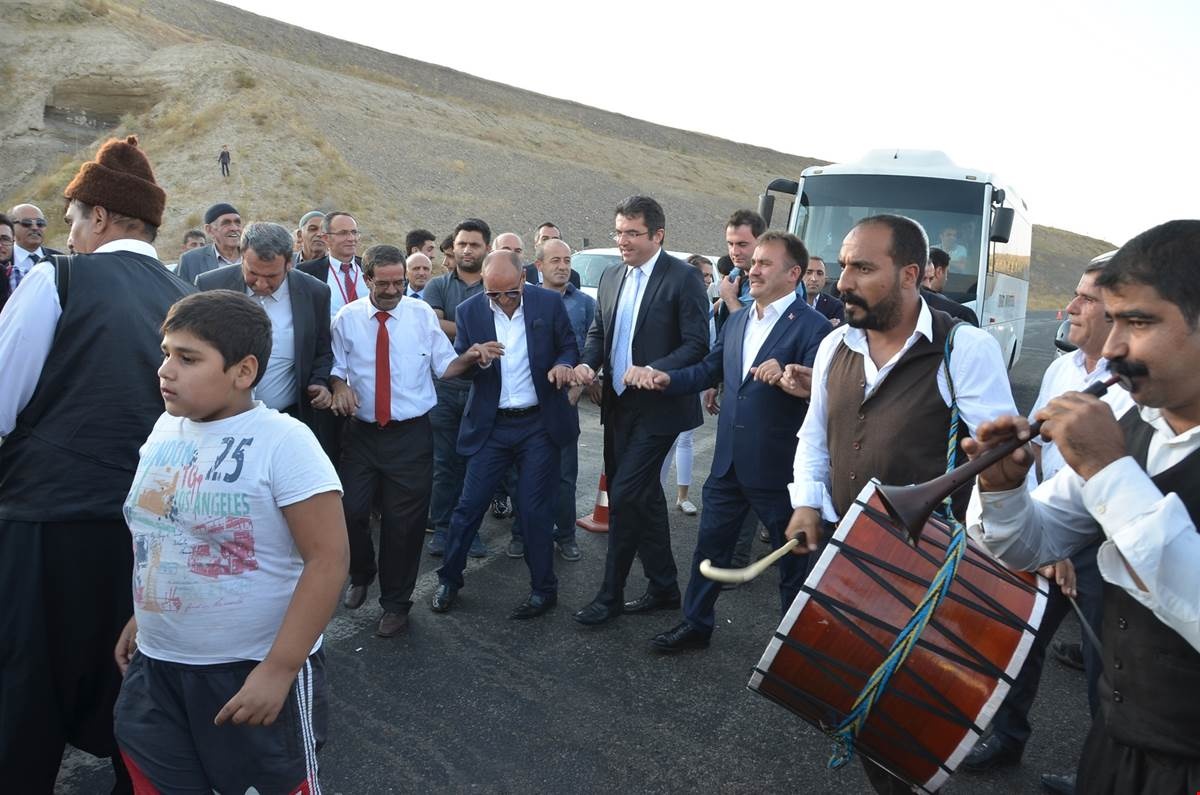 20 yıl sonra Genç’te 12