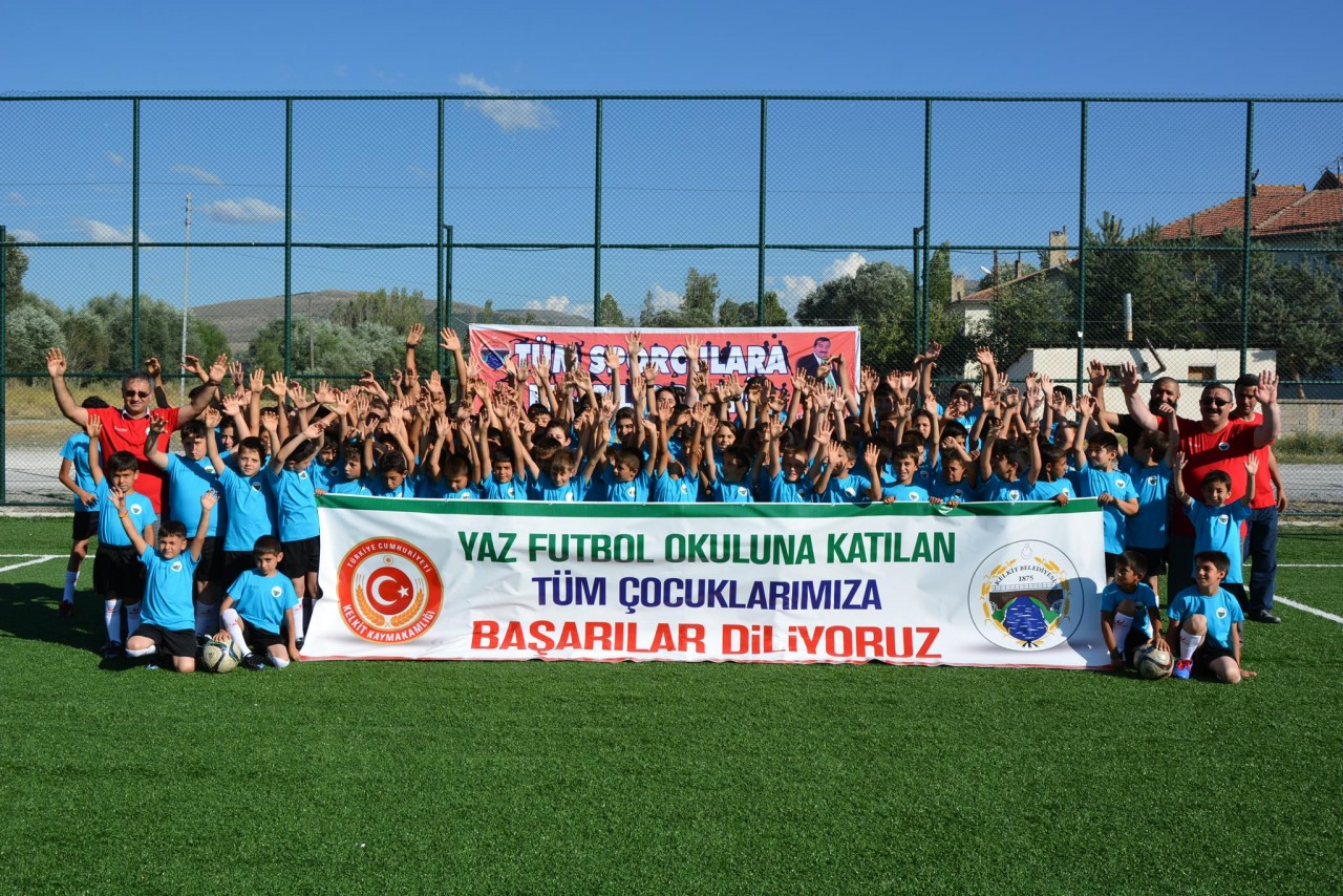 Kelkit Belediyesi futbol yaz okulu açtı 2