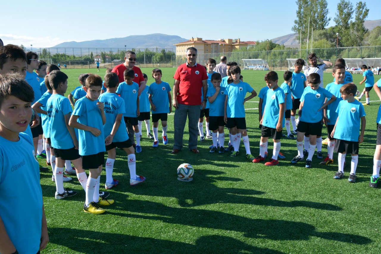 Kelkit Belediyesi futbol yaz okulu açtı 4