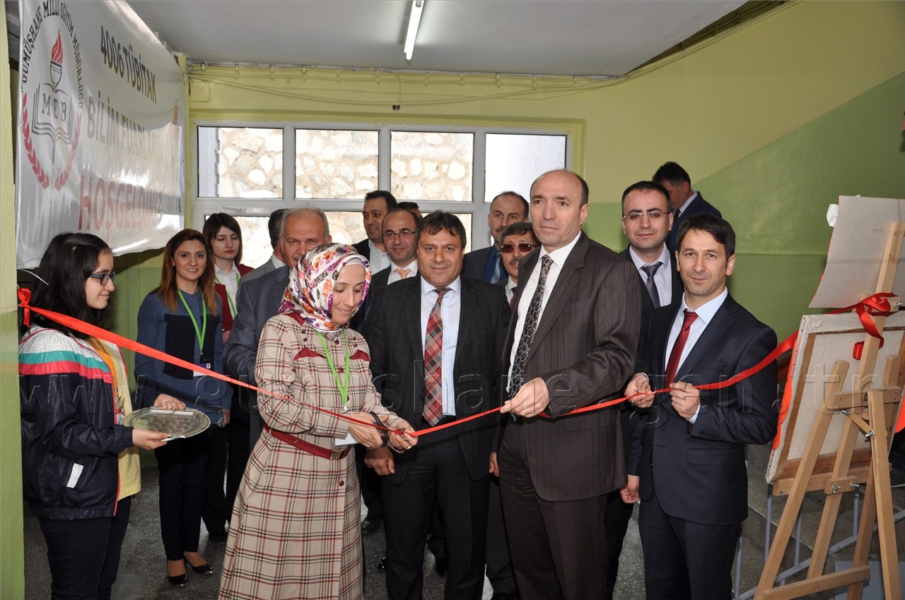 Atatürk Ortaokulunda TUBİTAK Bilim Fuarı Açıldı 1