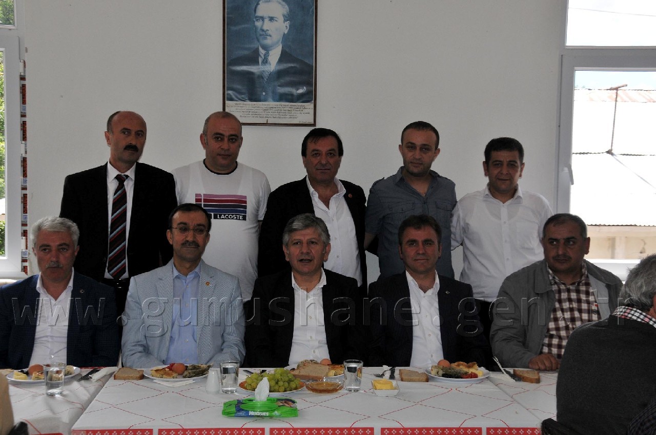 Milletvekilleri Dörtkonak Köyünde 1