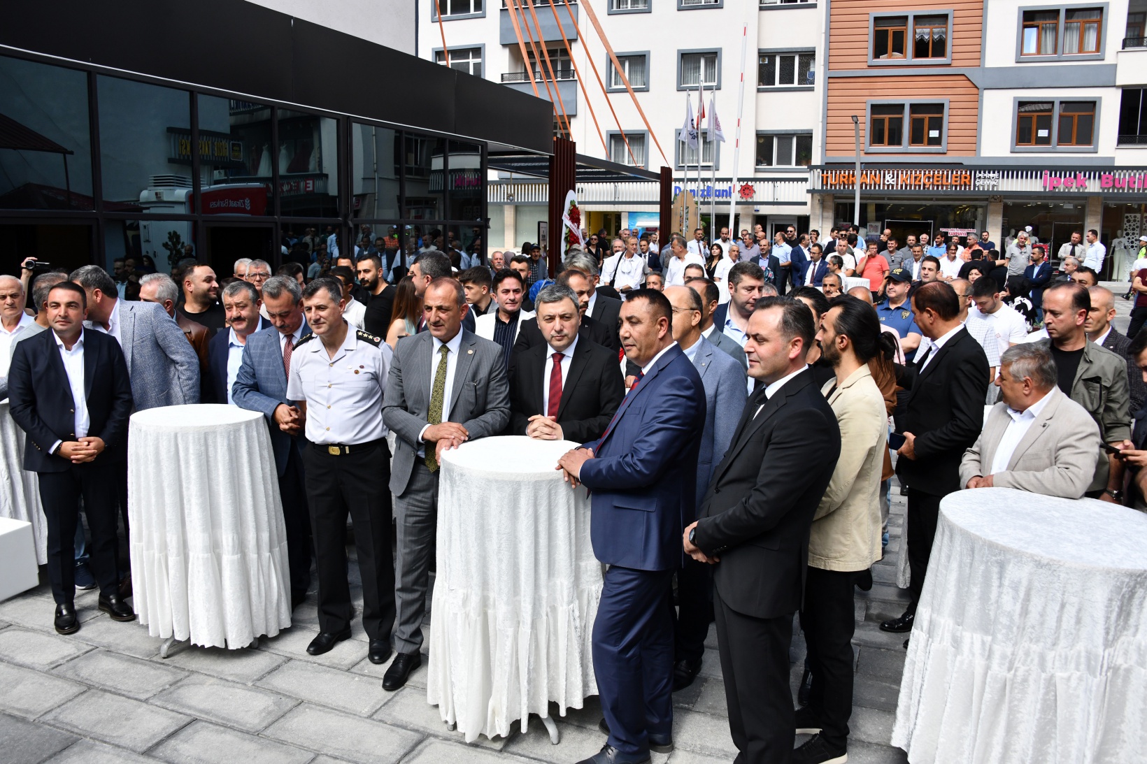 Gümüş Otel'e görkemli açılış 27