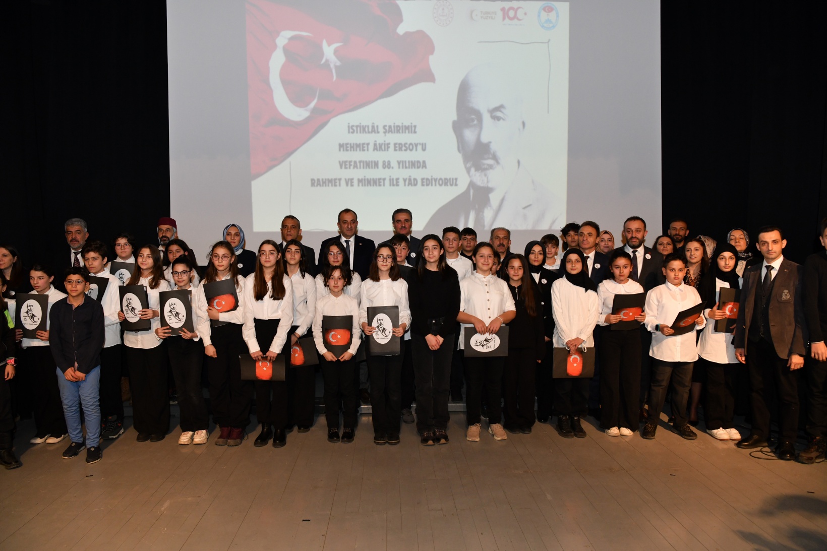 Milli Şair Mehmet Akif Ersoy Gümüşhane’de anıldı 11