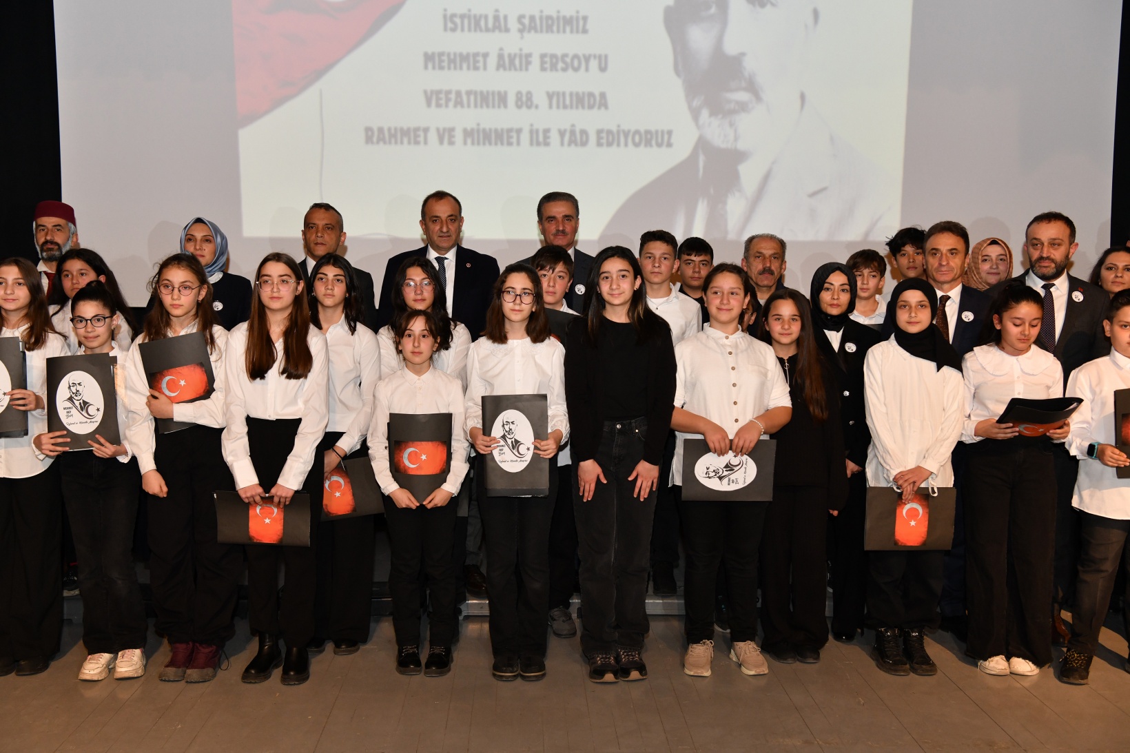 Milli Şair Mehmet Akif Ersoy Gümüşhane’de anıldı 25