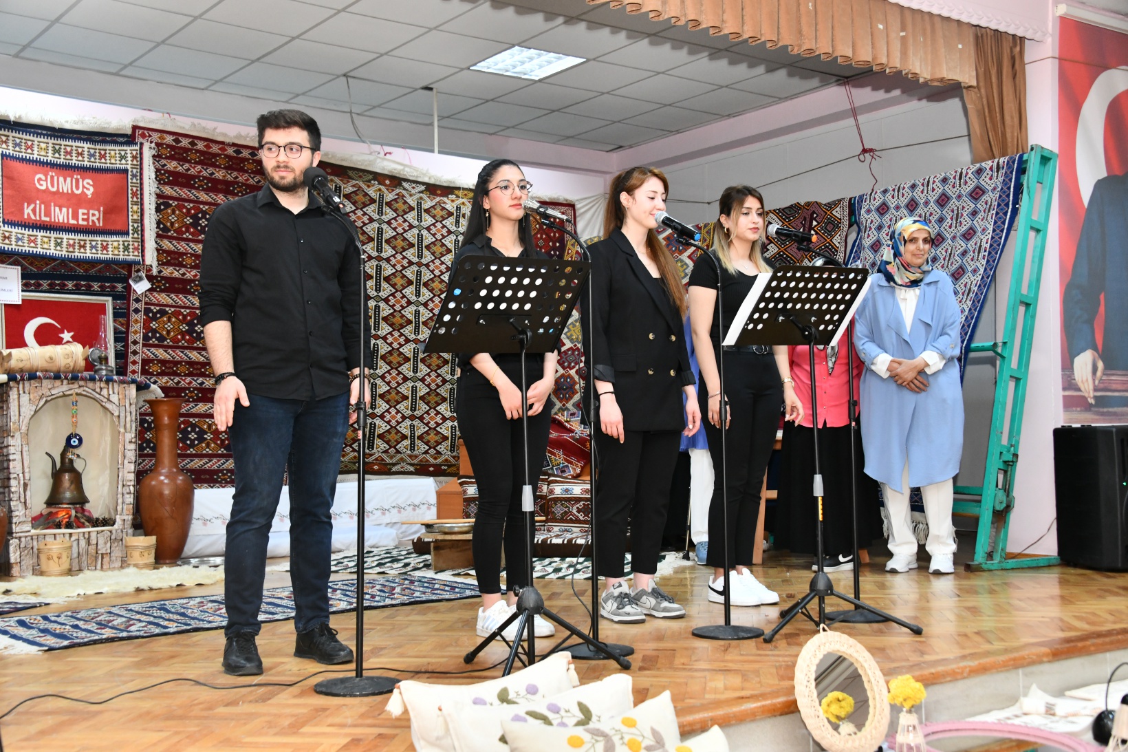 Halk Eğitimi Merkezinde bir yıllık emekler görücüye çıktı 26