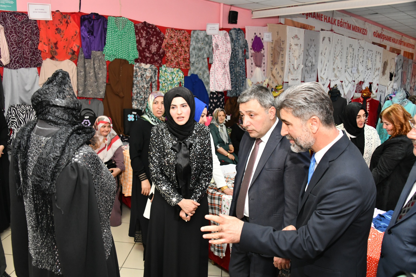 Halk Eğitimi Merkezinde bir yıllık emekler görücüye çıktı 35