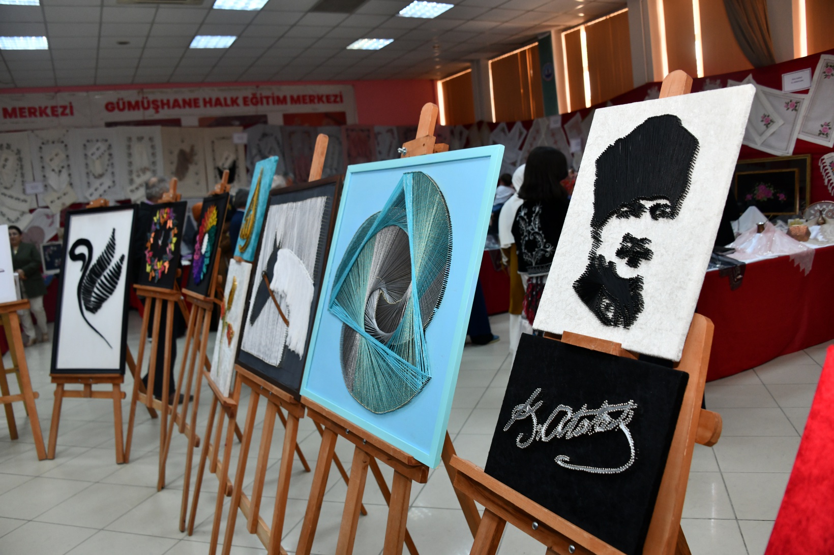 Halk Eğitimi Merkezinde bir yıllık emekler görücüye çıktı 25