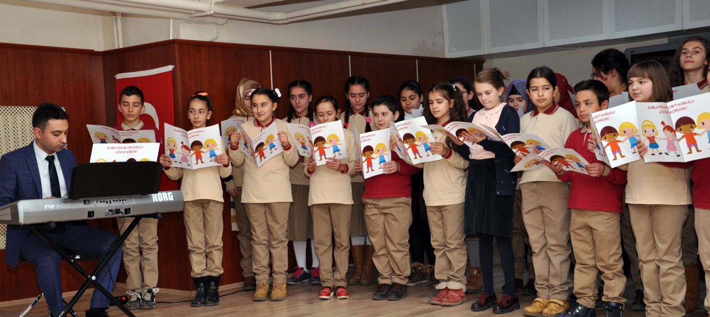 Dumlupınar İlkokulundan dönem sonu programı 18