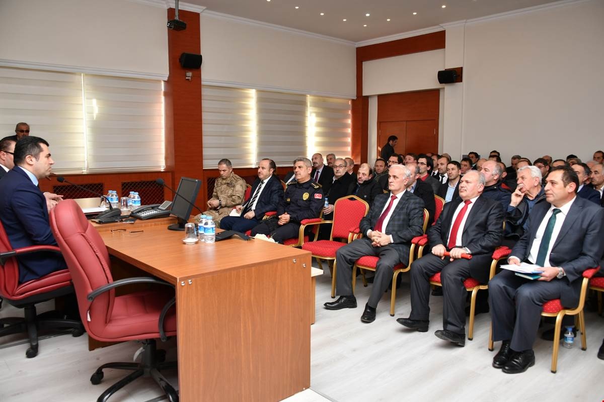 Gümüşhane’de okul ve kent güvenlik yönetim sistemi toplantısı yapıldı 6