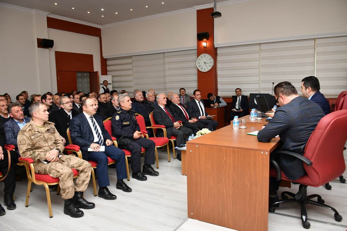 Gümüşhane’de okul ve kent güvenlik yönetim sistemi toplantısı yapıldı 5