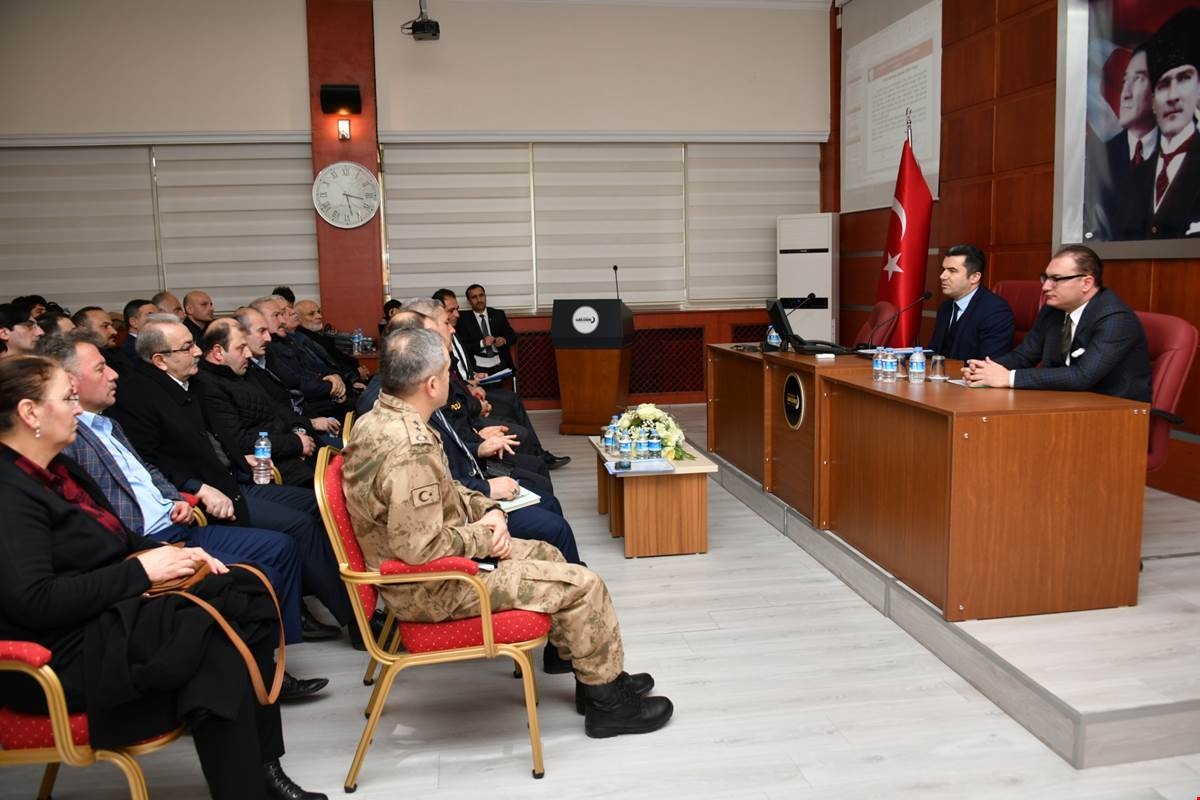 Gümüşhane’de okul ve kent güvenlik yönetim sistemi toplantısı yapıldı 9