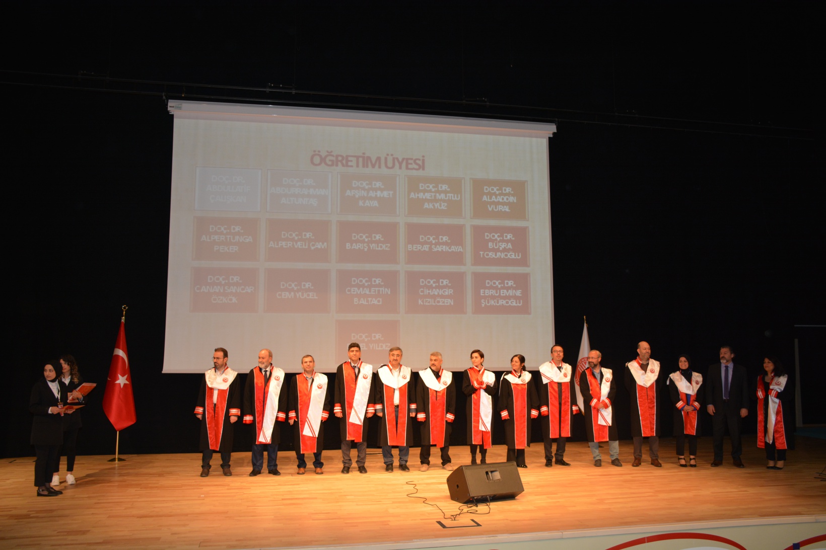 GÜ’de Akademik Cübbe Giyme ve Belge Takdim Töreni gerçekleştirildi 9