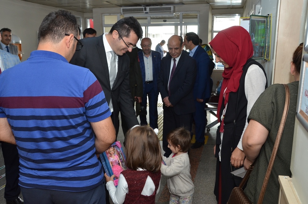 Gümüşhane’de Bayramlaşma töreni ilklerle gerçekleştirildi 8