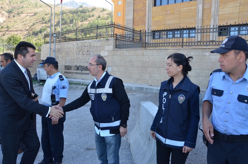 Gümüşhane’de Bayramlaşma töreni ilklerle gerçekleştirildi 7