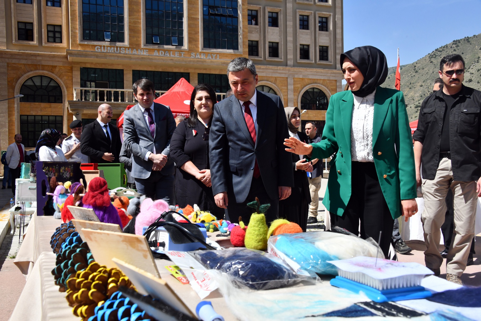 Yükümlülerin el sanatları sergisi büyük beğeni topladı 12