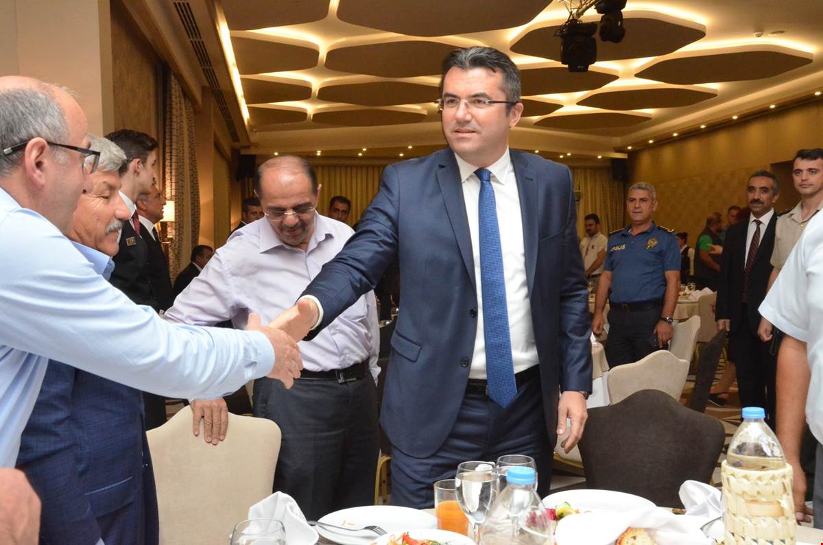 Albay Danışan’a veda yemeği 1