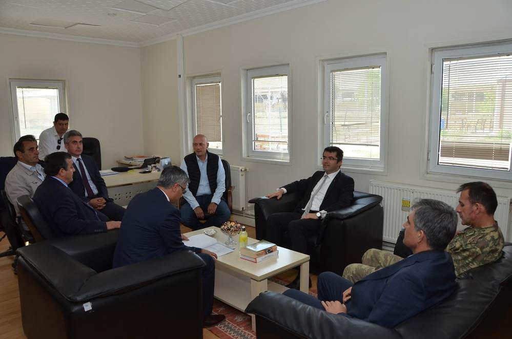 Vali Memiş, Kelkit’te tarımsal tesisleri inceledi 3