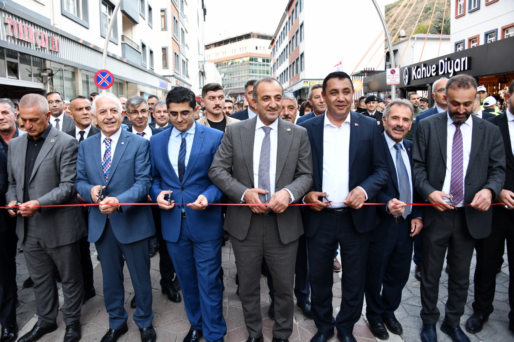 Gümüşhane'de 27. Kuşburnu Festivali başladı   38