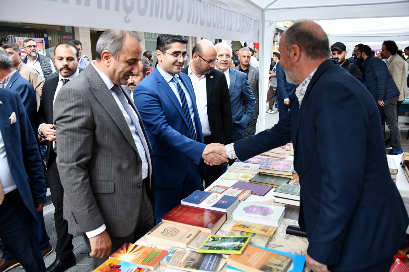 Gümüşhane'de 27. Kuşburnu Festivali başladı   12